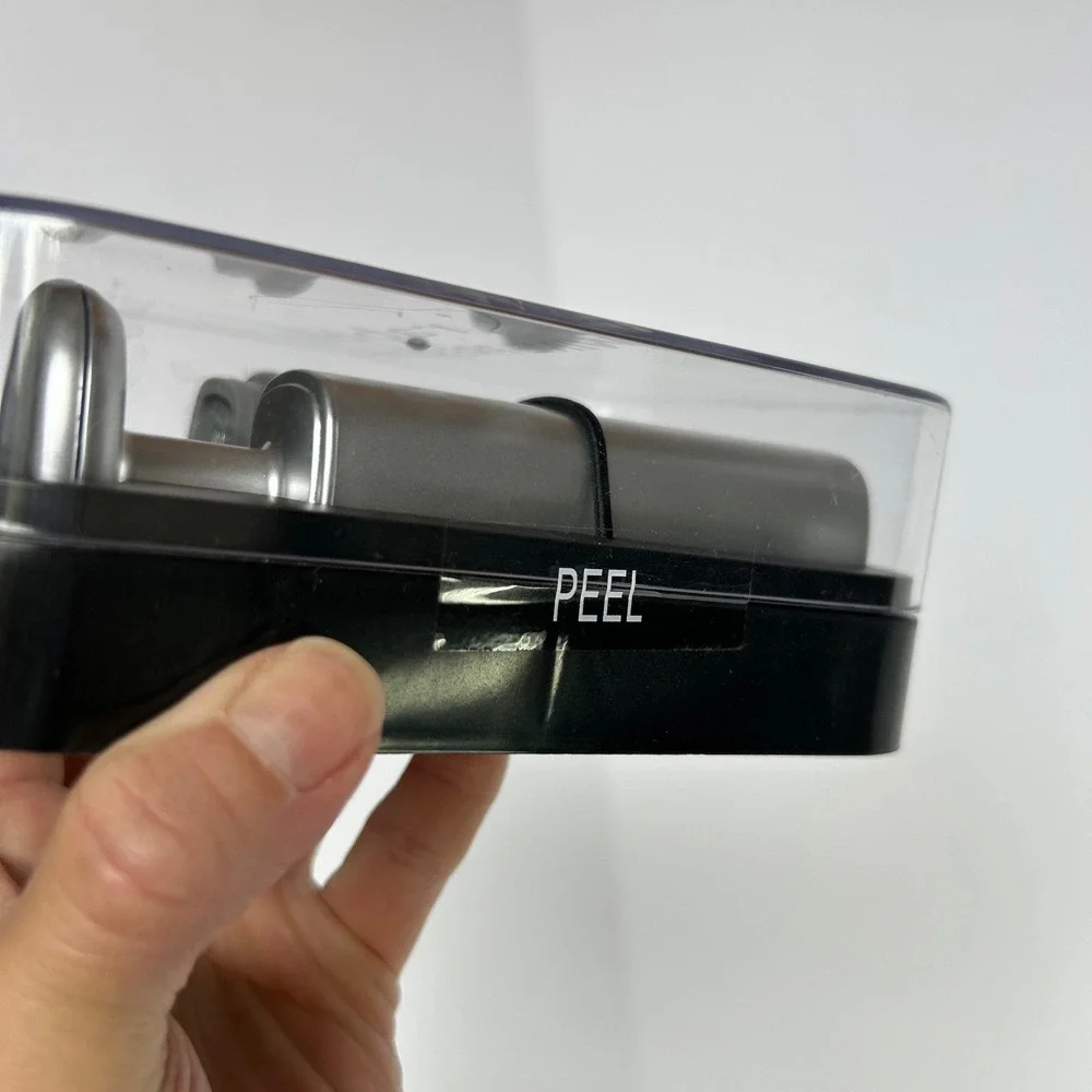 Rabbit Wine Preserver Vacuum Pump with 2 Stoppers Barware Bottle‎ Sealer